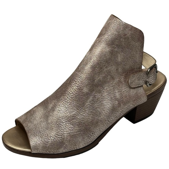 Pierre Dumas Bronze Metallic Pebbled Leather 2.5” Block Heel Ankle Strap Size 9 - Picture 1 of 8
